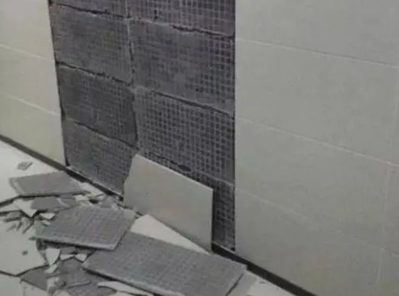 新巴尔虎右瓷砖空鼓维修公司分享下新巴尔虎右墙砖松动维修的知识